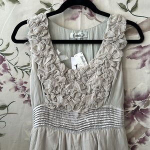 Newman Marcus grey silk chiffon asymmetrical bottom dress Party Flower applique